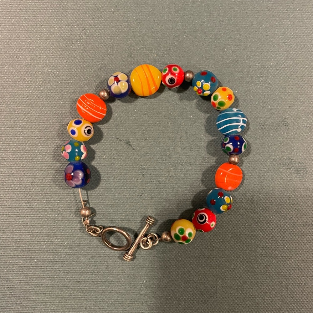 Colorful beaded bracelet